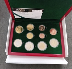 Offizieller Proof KMS Luxemburg 2025 in Offizieller Holzschatulle